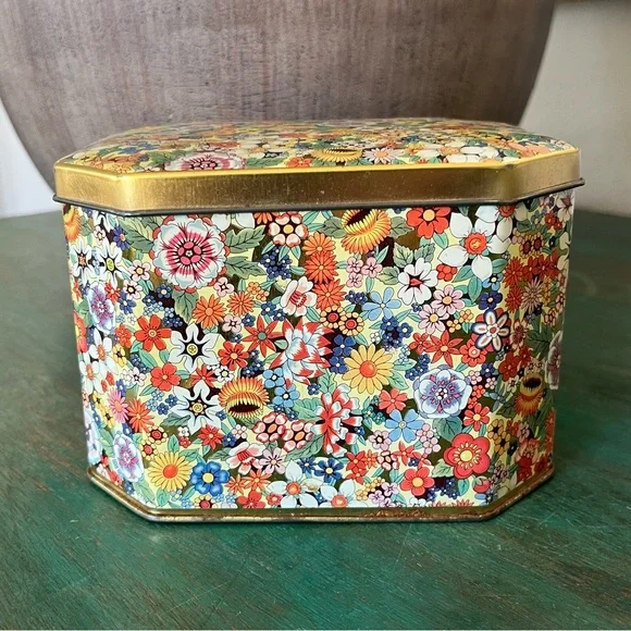 Vintage Floral Tin | Made in England | 5-1/2” W, 3-3/4” T, 4” D - Picture 2 of 9